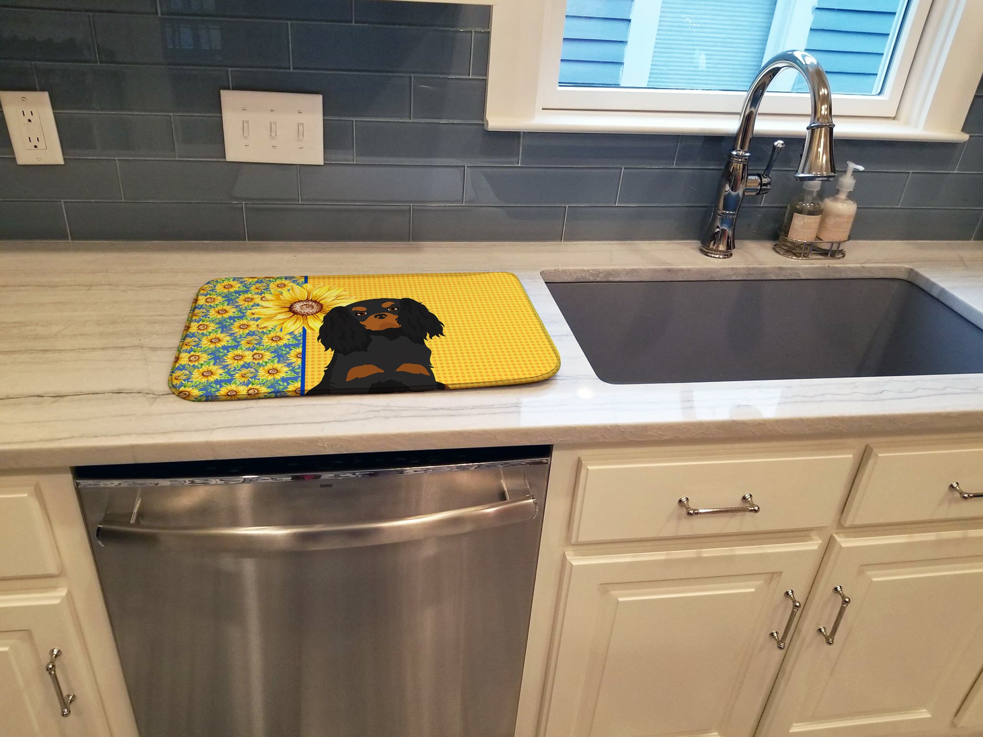 Summer Sunflowers Black and Tan Cavalier Spaniel Dish Drying Mat  the-store.com.